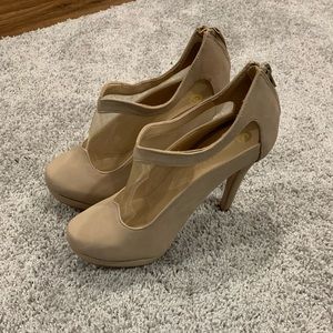 Women’s tan platform heel size 8.5